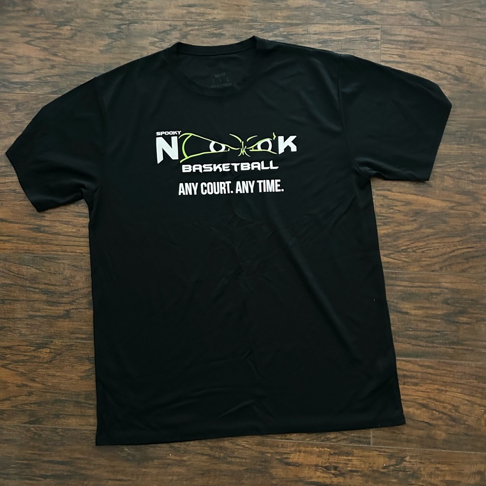 ⭐️$5 when bundled ⭐️ Men’s Spooky Nook Basketball Black T-Shirt size large